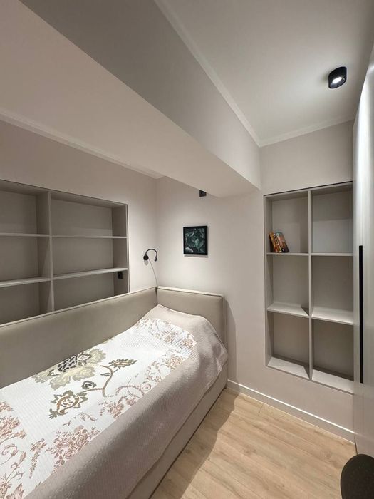 Аренда 3/3/7. Метро космонавтов