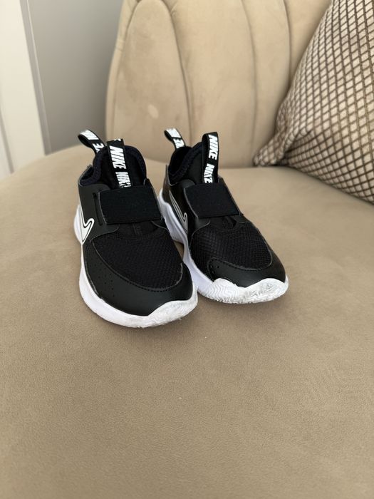 Кроссовки NIKE 27 размер, uk 10, 16 см