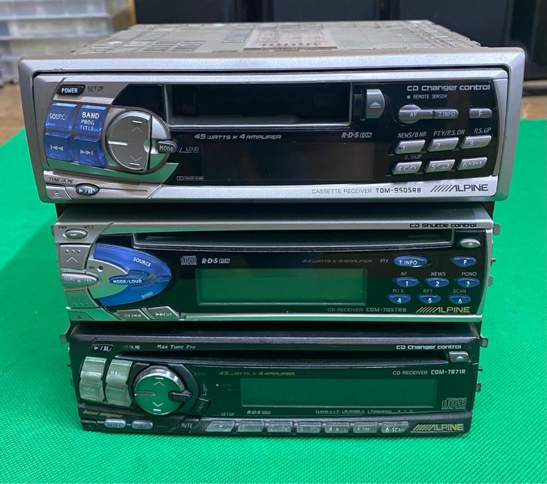 Player auto Alpine old school-adaptor BT Usb