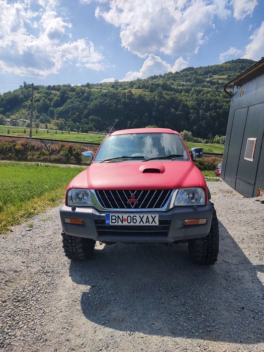 Mitsubishi L200 pompa clasica