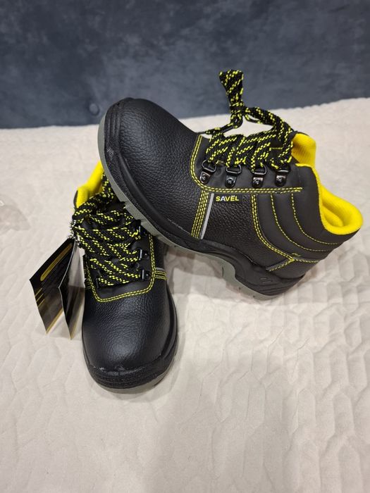 Ботинки рабочие продам