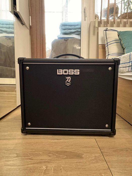 Продавам китара Dean Icon X + усилвател Boss Katana 50 Gen 3