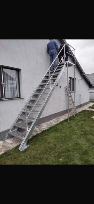 Scari metalice galvanizate la orice dimensiune