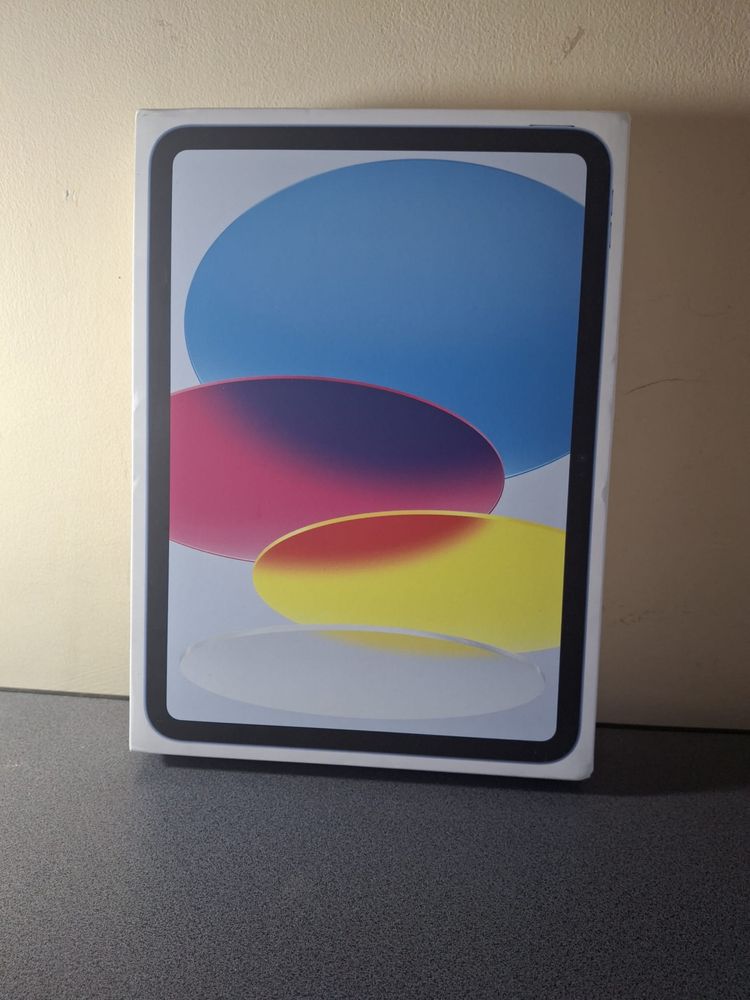 Vand ipad 10th gen 64gb nou sigilat