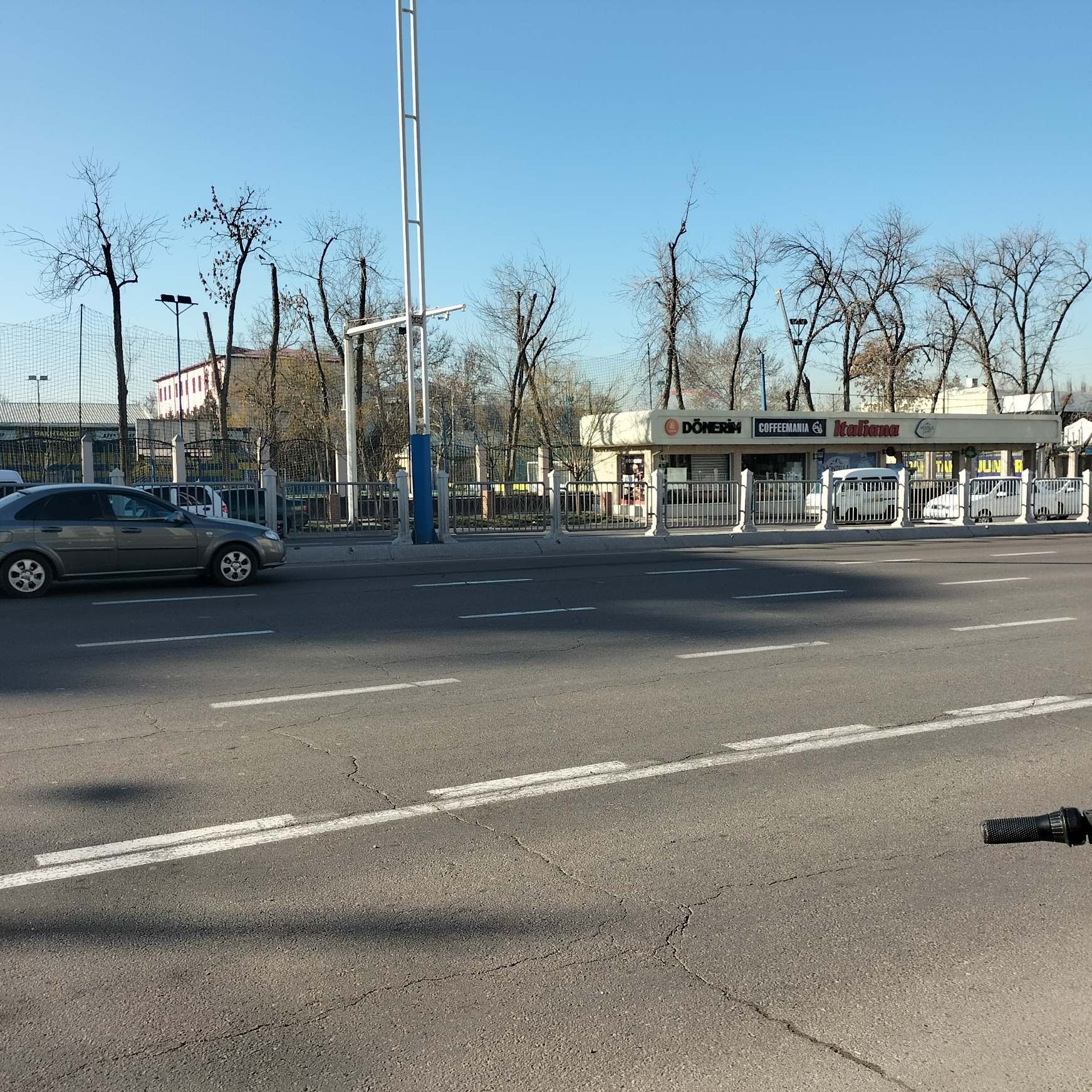 Мукими махалля 2 дома.