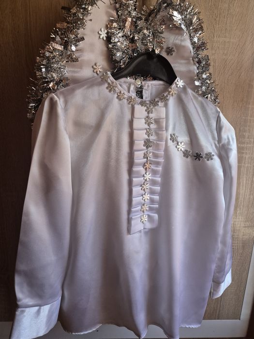 Vand costum ingeras baiat gradinita facut la comanda.