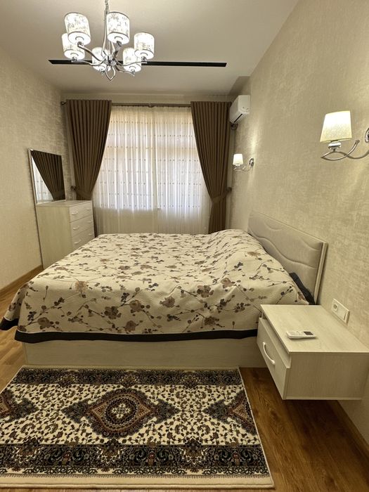 Сдаю в аренду квартиру 90 кв м