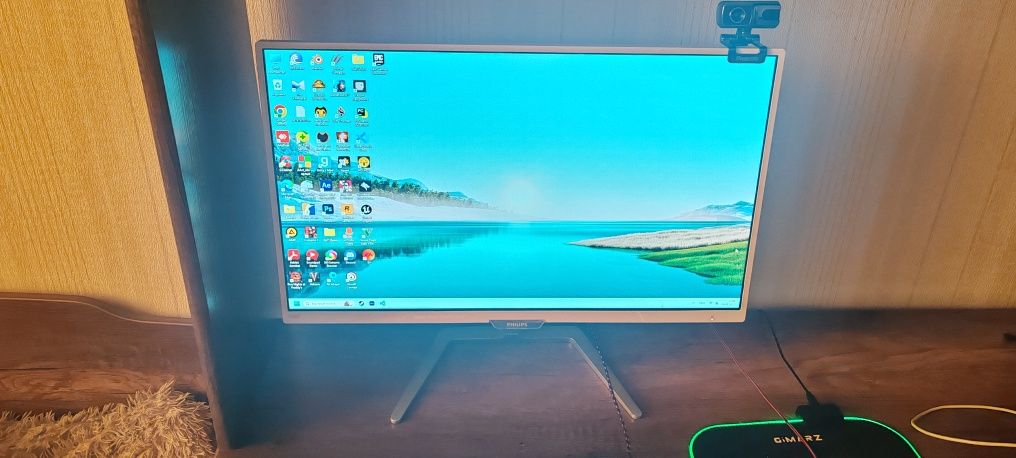 Монетор Philips 24 дюима