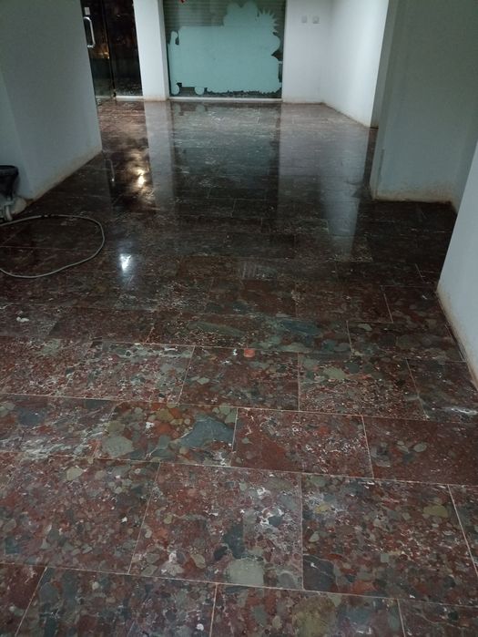 Шлайфане и полиране на захабени настилки