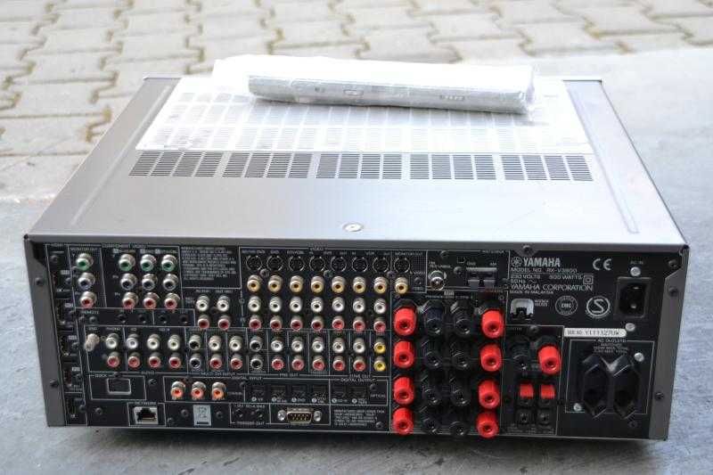 Amplificator Yamaha RX-V 3800 cu telecomanda- high end amplifier