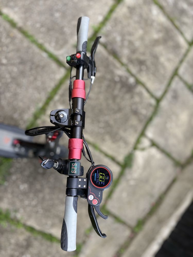 De vanzare trotineta Kugoo Kirin M4 Pro