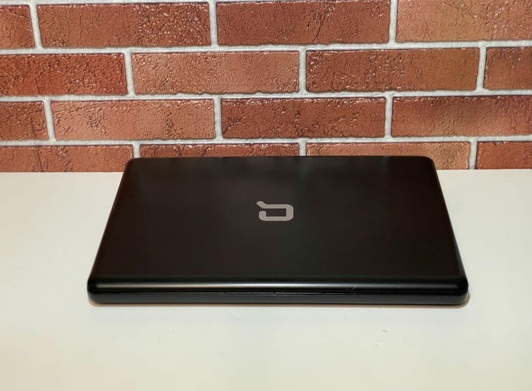 HP CQ57 intel core i3/SSD/Windows 10