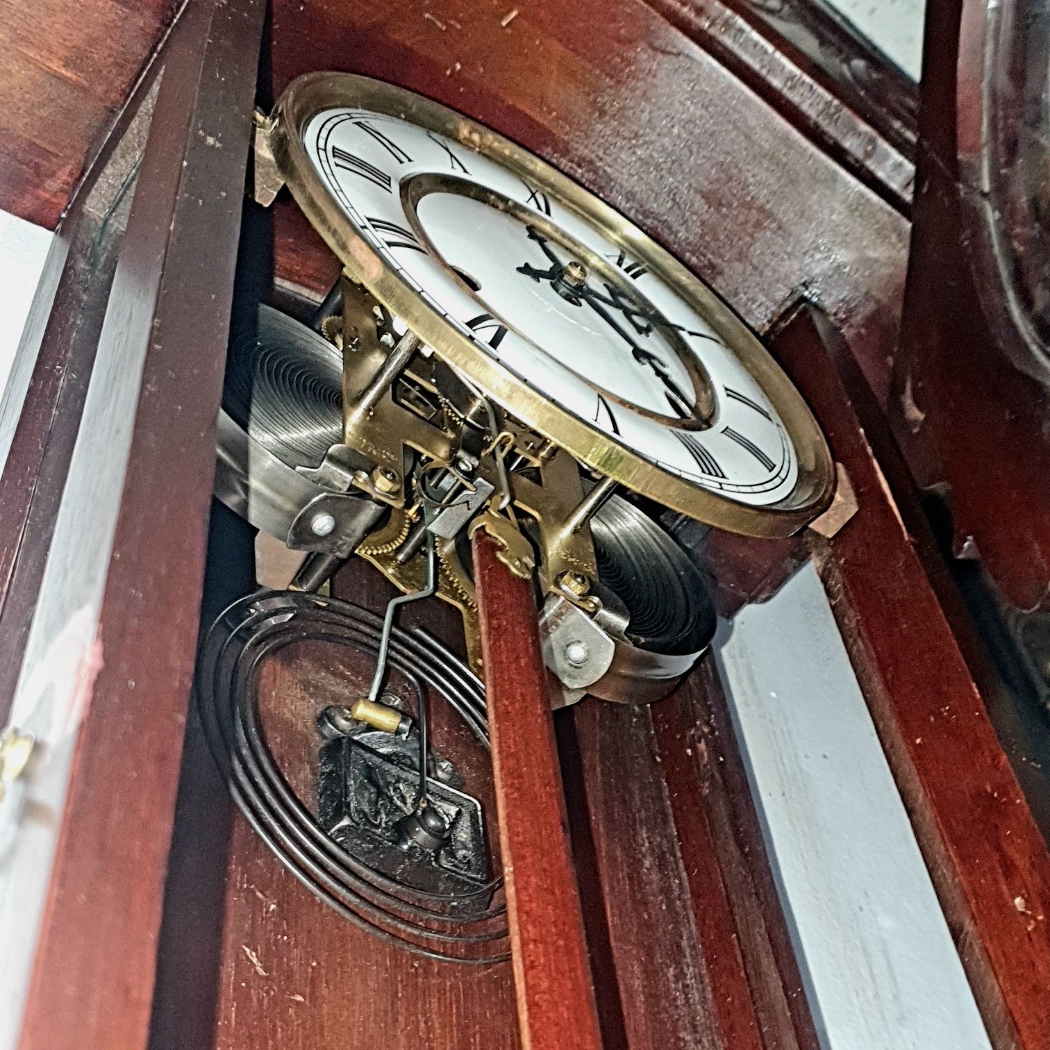 Ceas mecanic vintage cu pendul pt perete