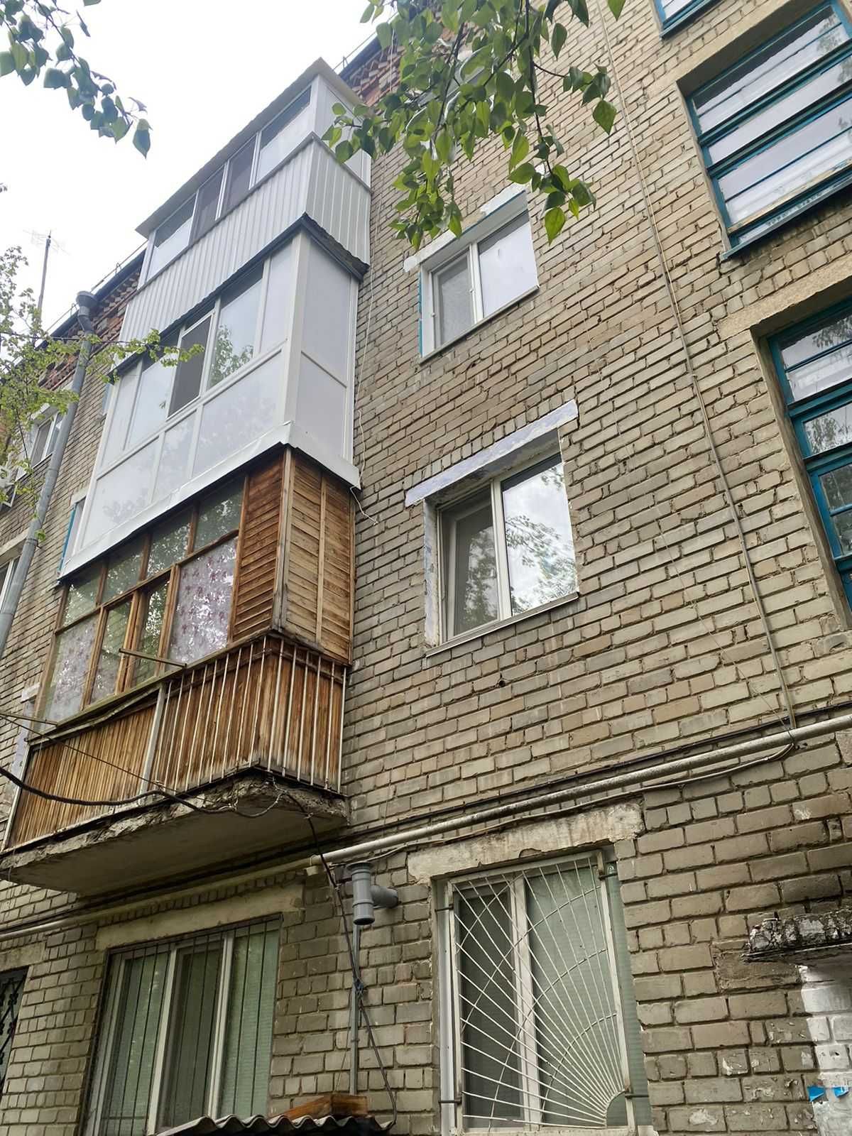 Продам 2х -комнатную квартиру с ремонтом в КЖБИ