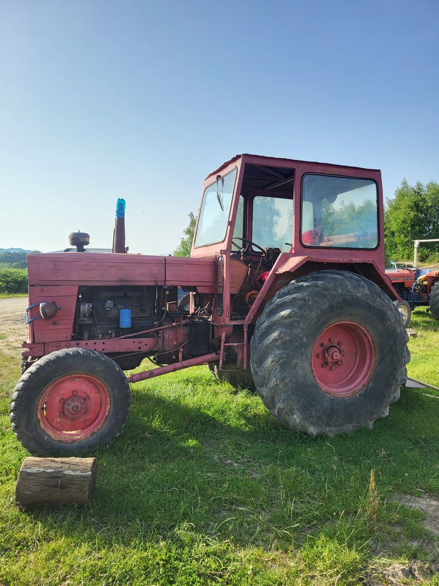 Tractor 4x4 forestier u651 cu troliu sau schimb