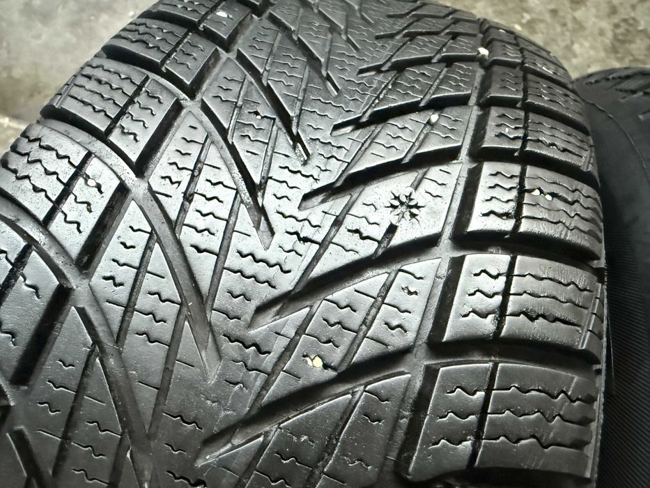 2x Anvelope iarna 195/55 R16 GoodYear Ultra Grip Performance 3