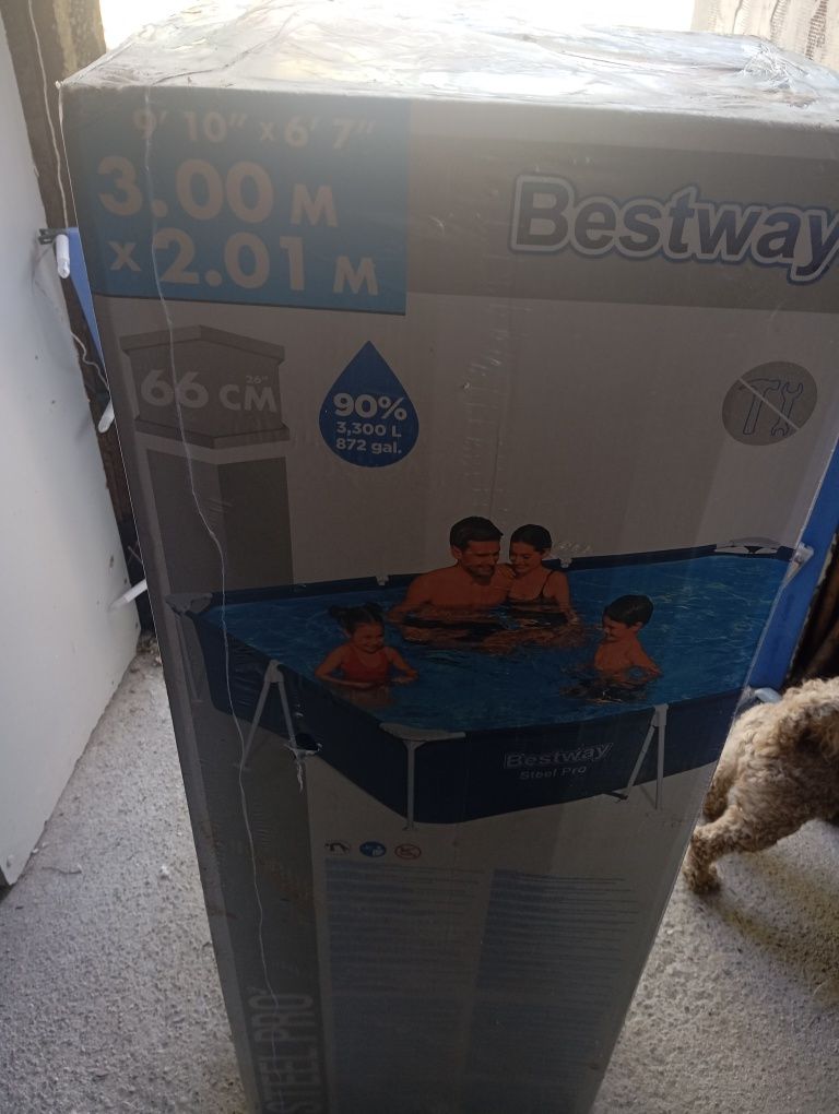 Vând piscina noua în cutie