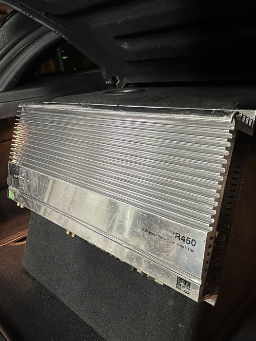subwoofer cu amplificator 
Blaupunkt Velocity VR450