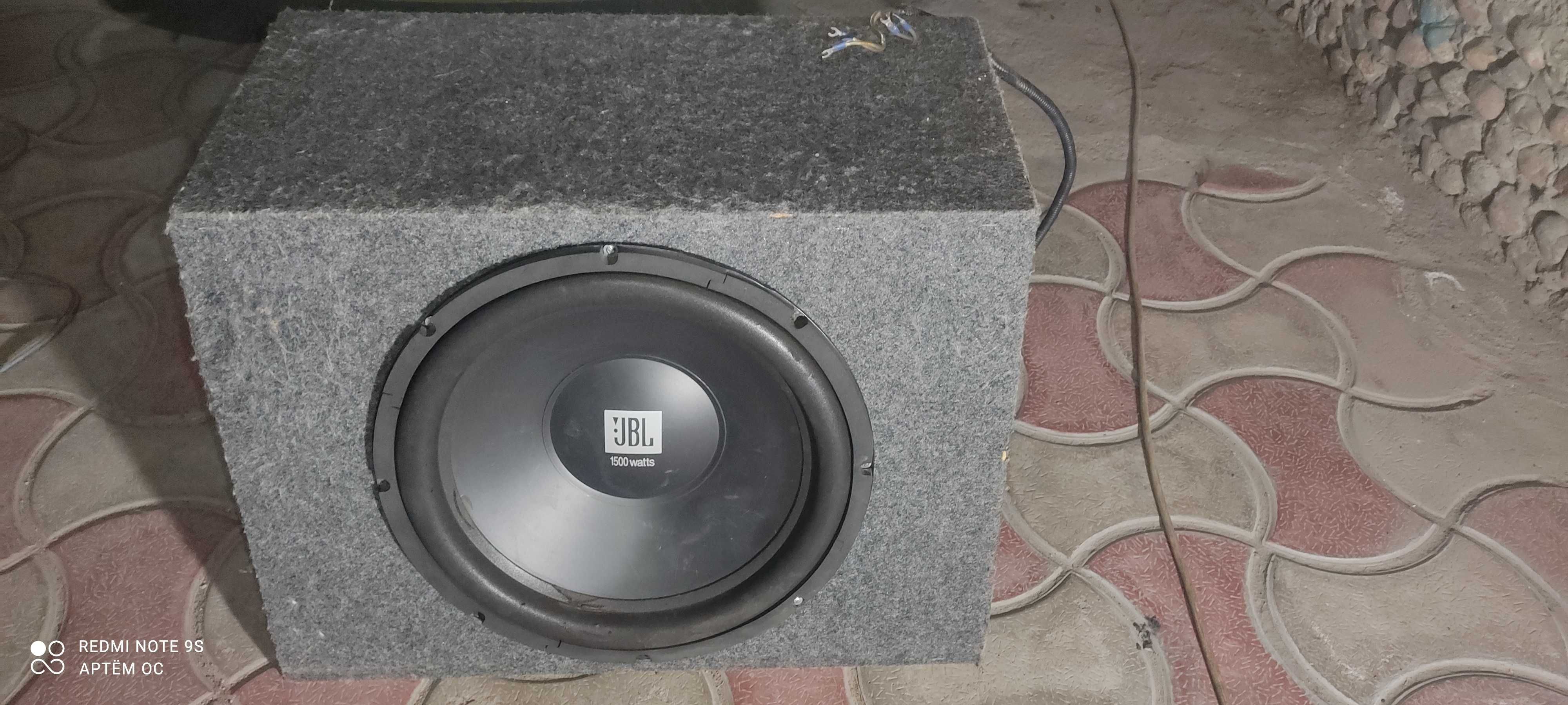 Продам Сабвуфер, большой JBL 1200w(без усилителя)