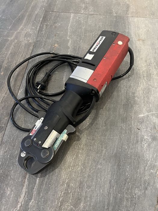 Presa sertizat Novopress Eco 301 3