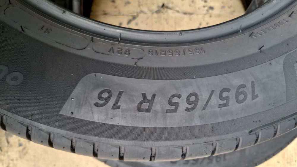 2 Anvelope Vară Michelin 195 65 R16  Stare Impecabilă.