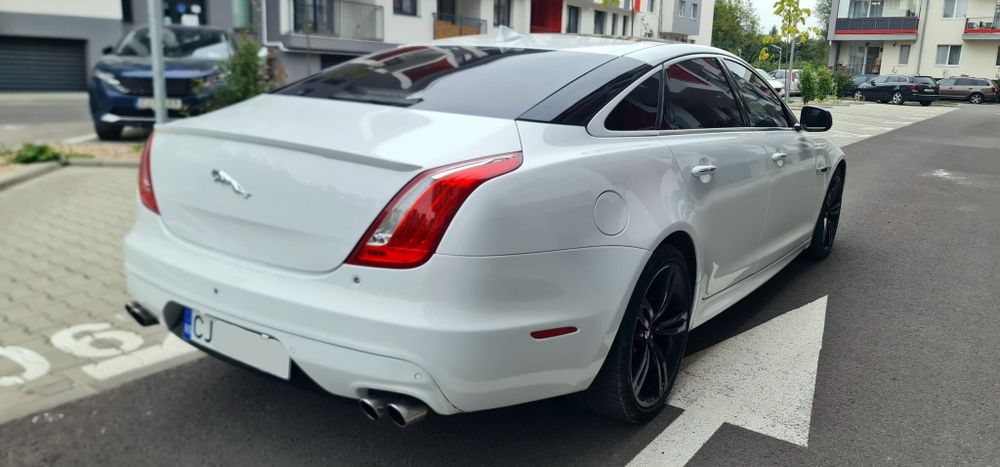 Jaguar XJ Long - chit R Supercharged 3.0 D,Full Option - Autobiography