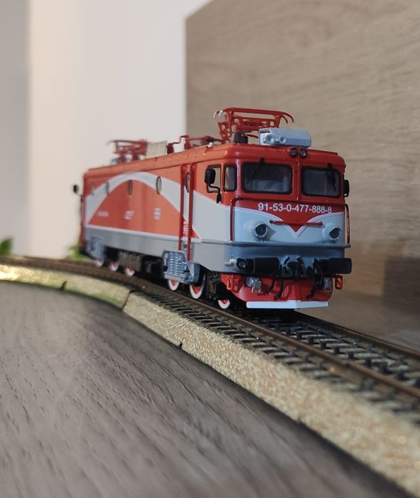 Locomotiva 060 EA CFR Delfin scara HO Trenulet electric