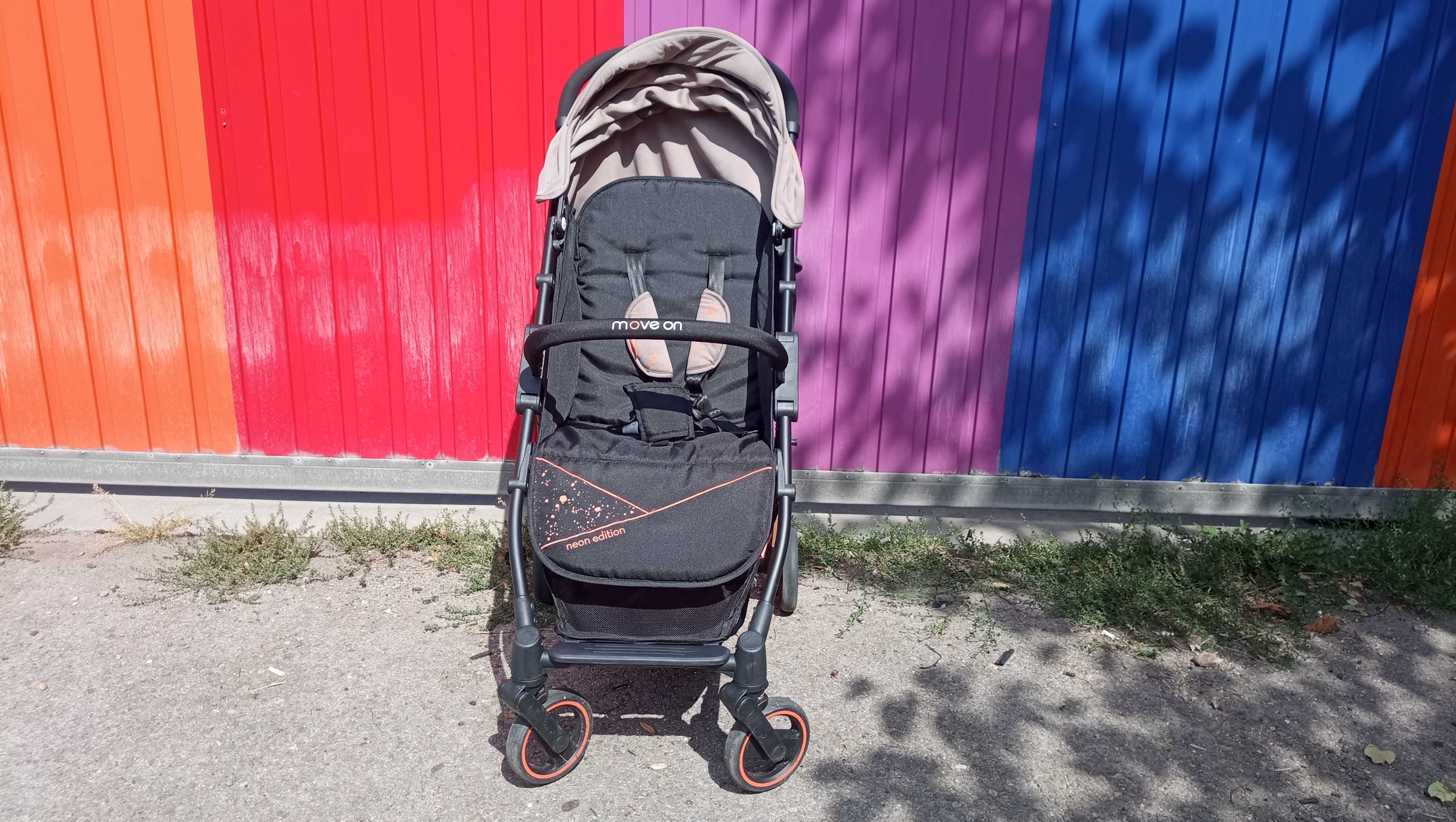 Детска лятна количка Chipolino Move On (Neon Edition)