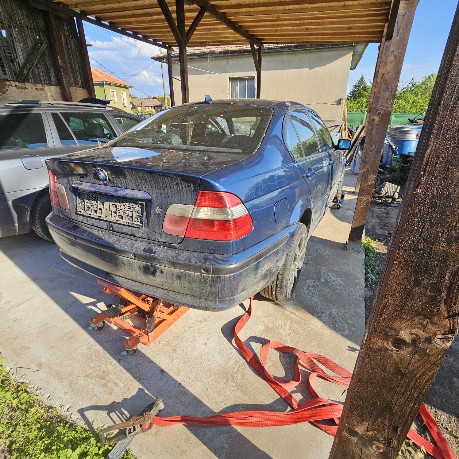 Е46 феиса 150к.с  НА ЧАСТИ САМО