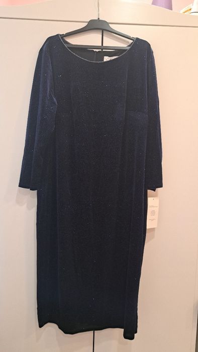 Vand rochie noua, marimea 44 albastra