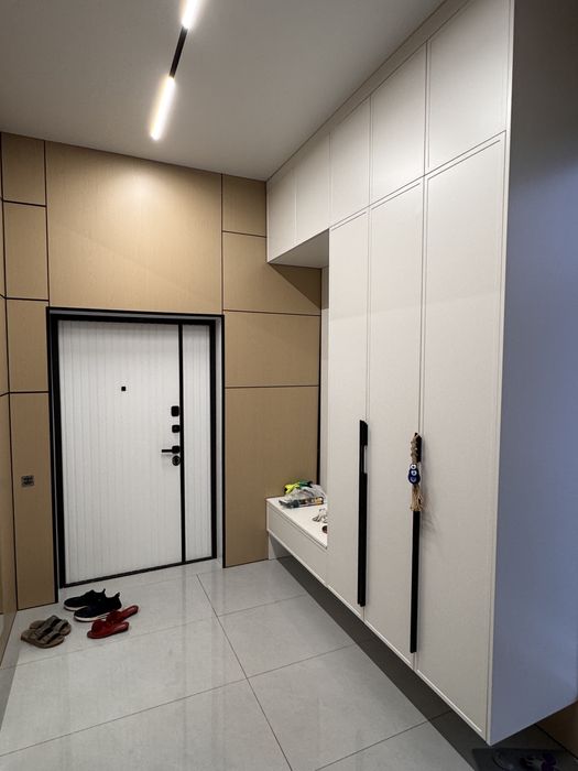 Продам дом в стиле Хай Тек срочно