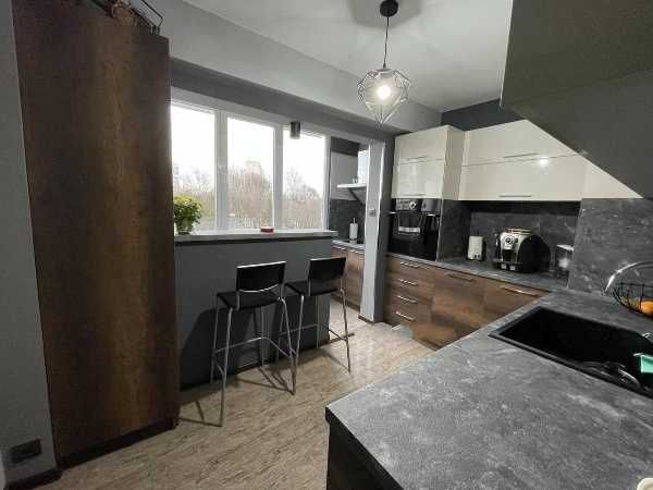 Продава се Многостаен апартамент в Бургас, Славейков - 100 кв.м за 2490 €/кв.м - Снимка #4