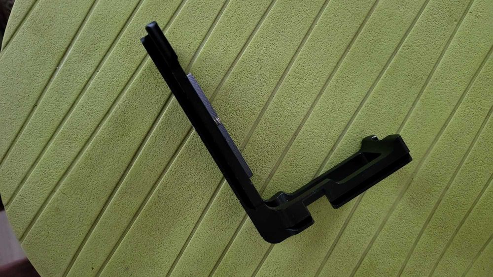 L-Bracket pentru Sony Alpha 7 R