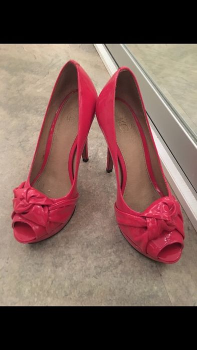 Оригинални розови парти обувки Kurt Geiger