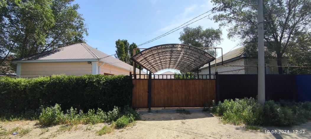 Продаётся дом на берегу Урала мкр. Атырау.улица Пушкина
