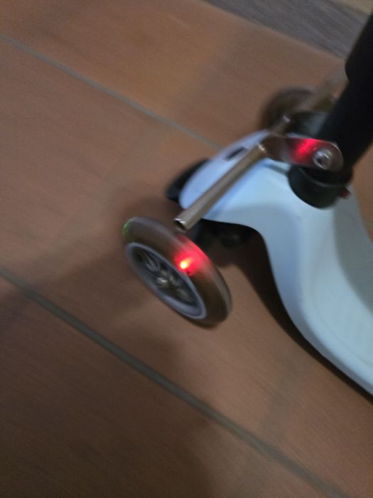 Тротинетки, Globber, моторче