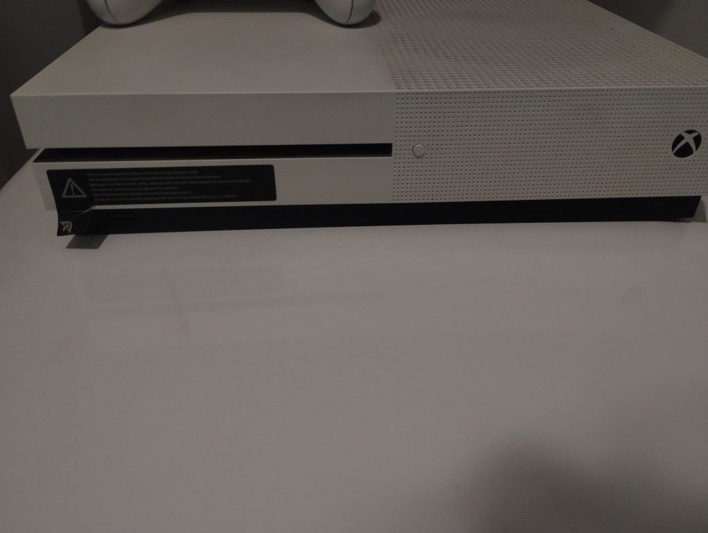 Xbox ONE S, 1TB (Impecabil)