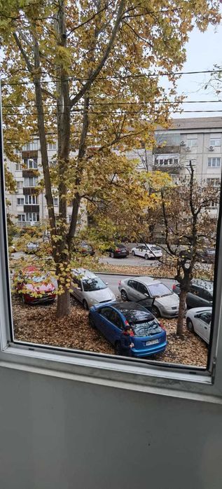 Apartament 3 camere de vanzare