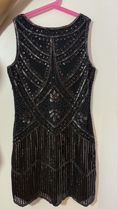 Дамска рокля с пайети и мъниста