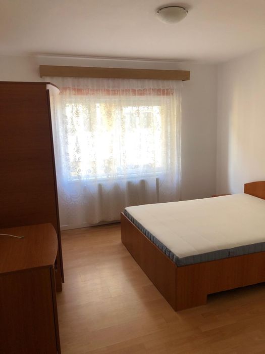 Închiriez apartament 2 camere zona Ștrand