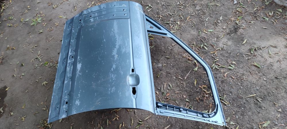 Дверь передняя левая Land Rover 405
