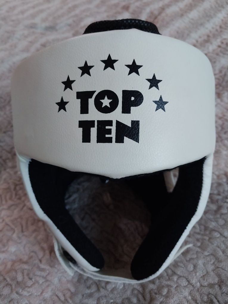 Шлем для каратиста б/у размер XL