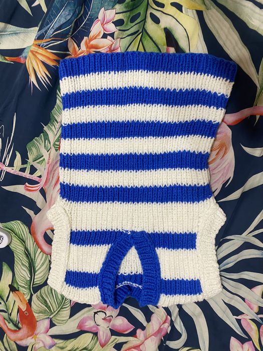 Жилетки теплые шерсть децкие.