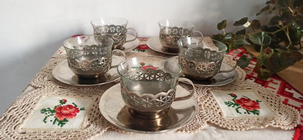 Посребрени руски чаши