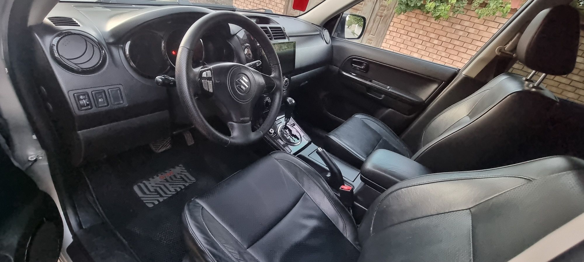 Suzuki Grand vitara 2008 года
