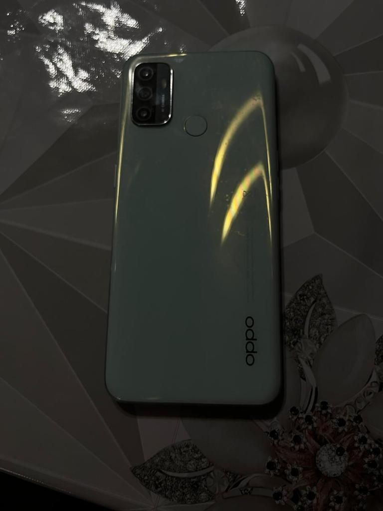 Продам телефон OPPO A53