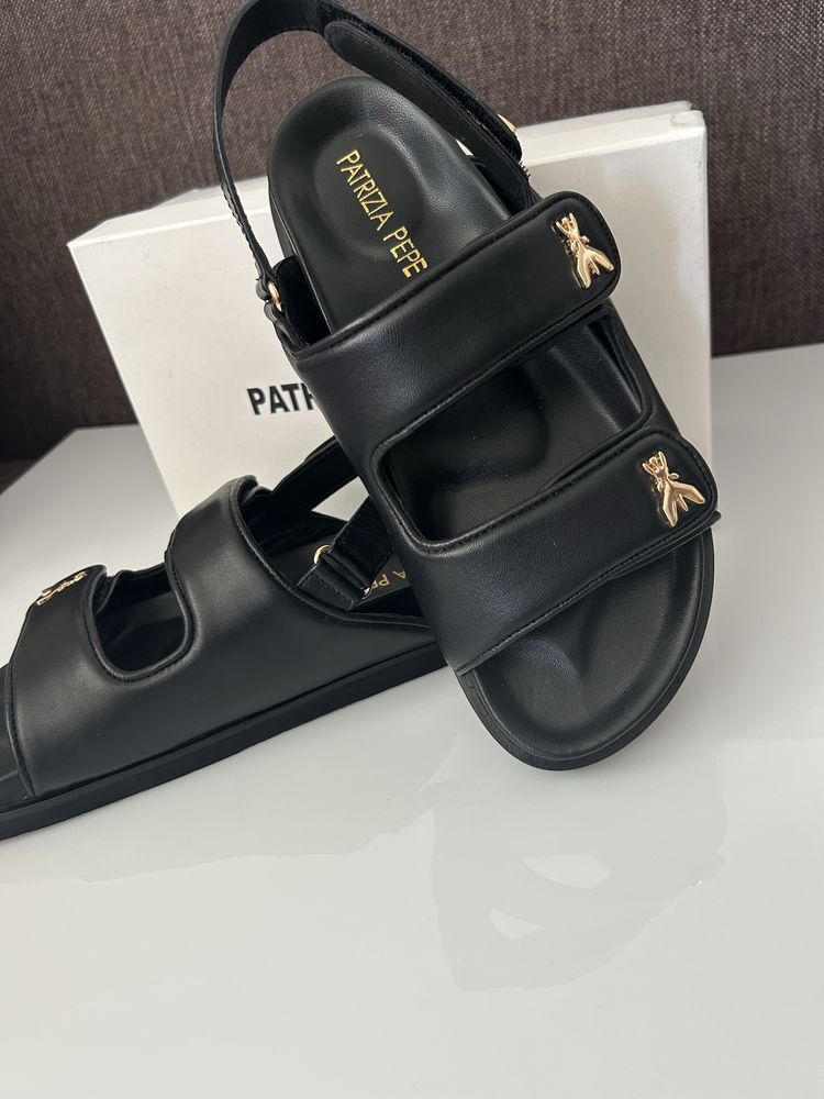 Кожени сандали Patrizia Pepe