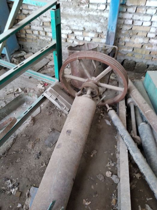 Xojat xona qogozi ishlab chiqaradigan aparat