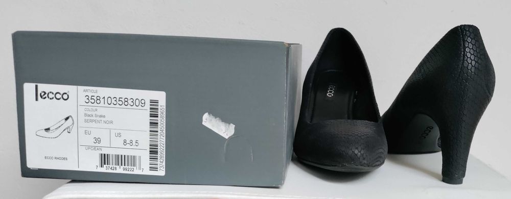 Pantofi cu toc negrii de piele ECCO, mărimea 39