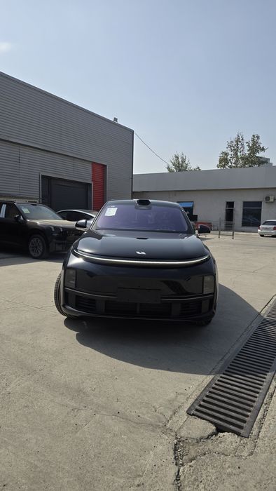 LI 7 Ultra 2025 yil. 2 yil garantiya.